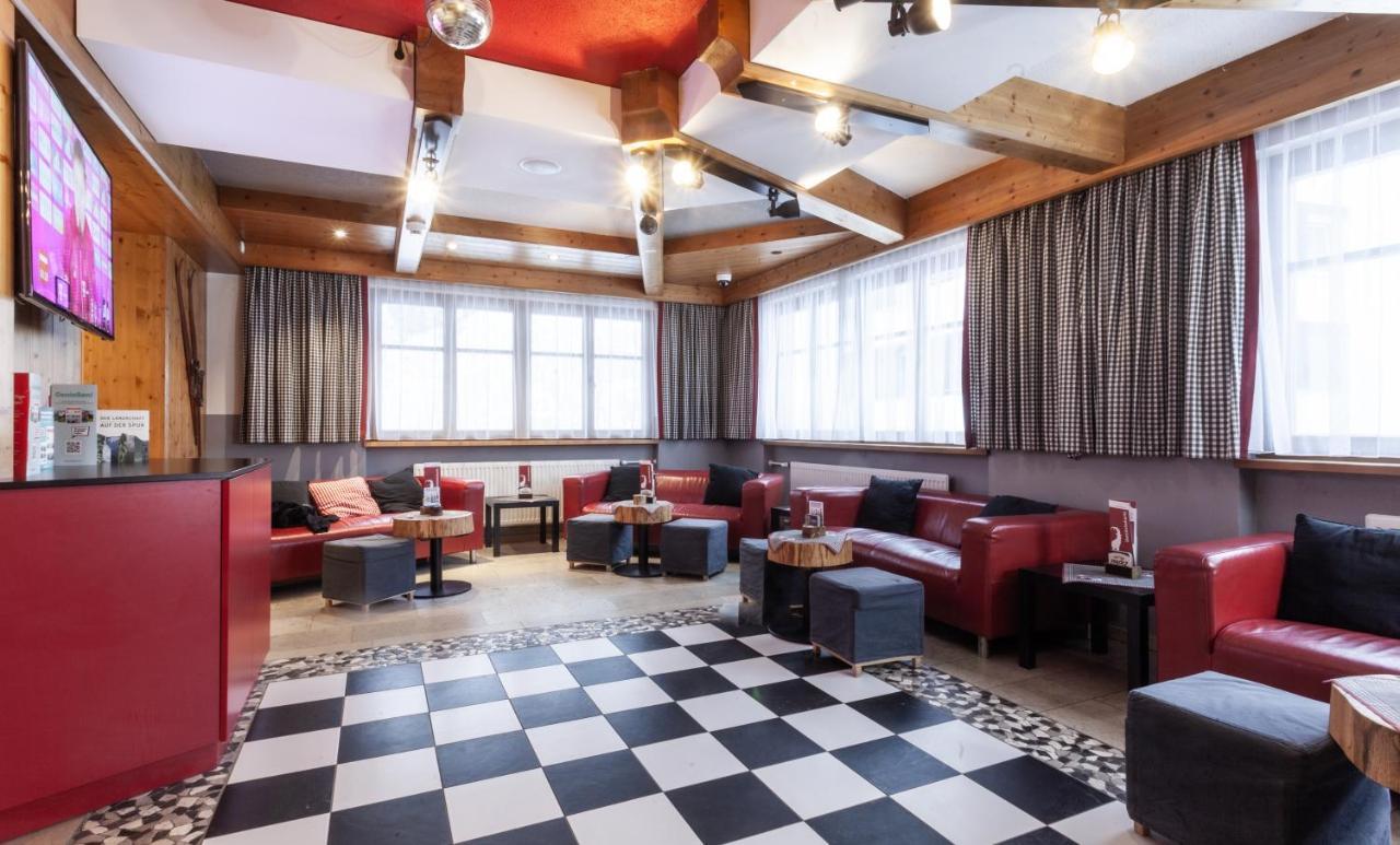 First Mountain Hotel Montafon Гашум Экстерьер фото