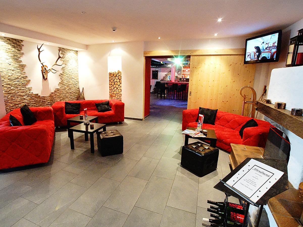 First Mountain Hotel Montafon Гашум Экстерьер фото